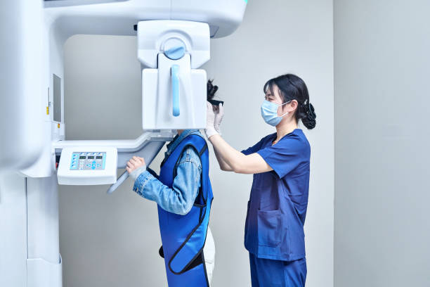 Best Walk-In Emergency Dentist in On Top Of The World Designated Place, FL