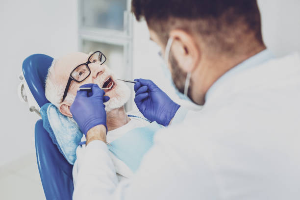 Best Weekend Emergency Dentist in On Top Of The World Designated Place, FL